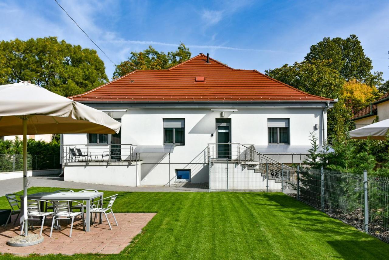 Villa Garden Eger Exteriér fotografie