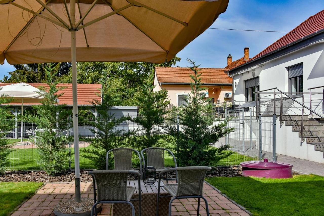 Villa Garden Eger Exteriér fotografie